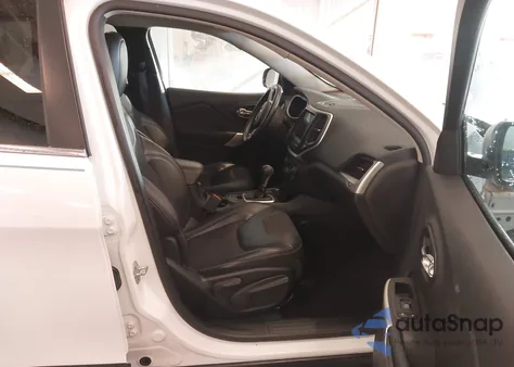 2018 Jeep Cherokee Latitude Plus 4X4 z USA, uszkodzony, nr VIN 1C4PJMLX9JD549332